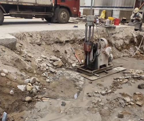 巴楚公路下沉压浆